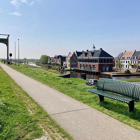 Sonnenhaus 6 Pers House With Sunny Terrace At A Typical Dutch Canal & By Lauwersmeer Lake. Anjum Kültér fotó