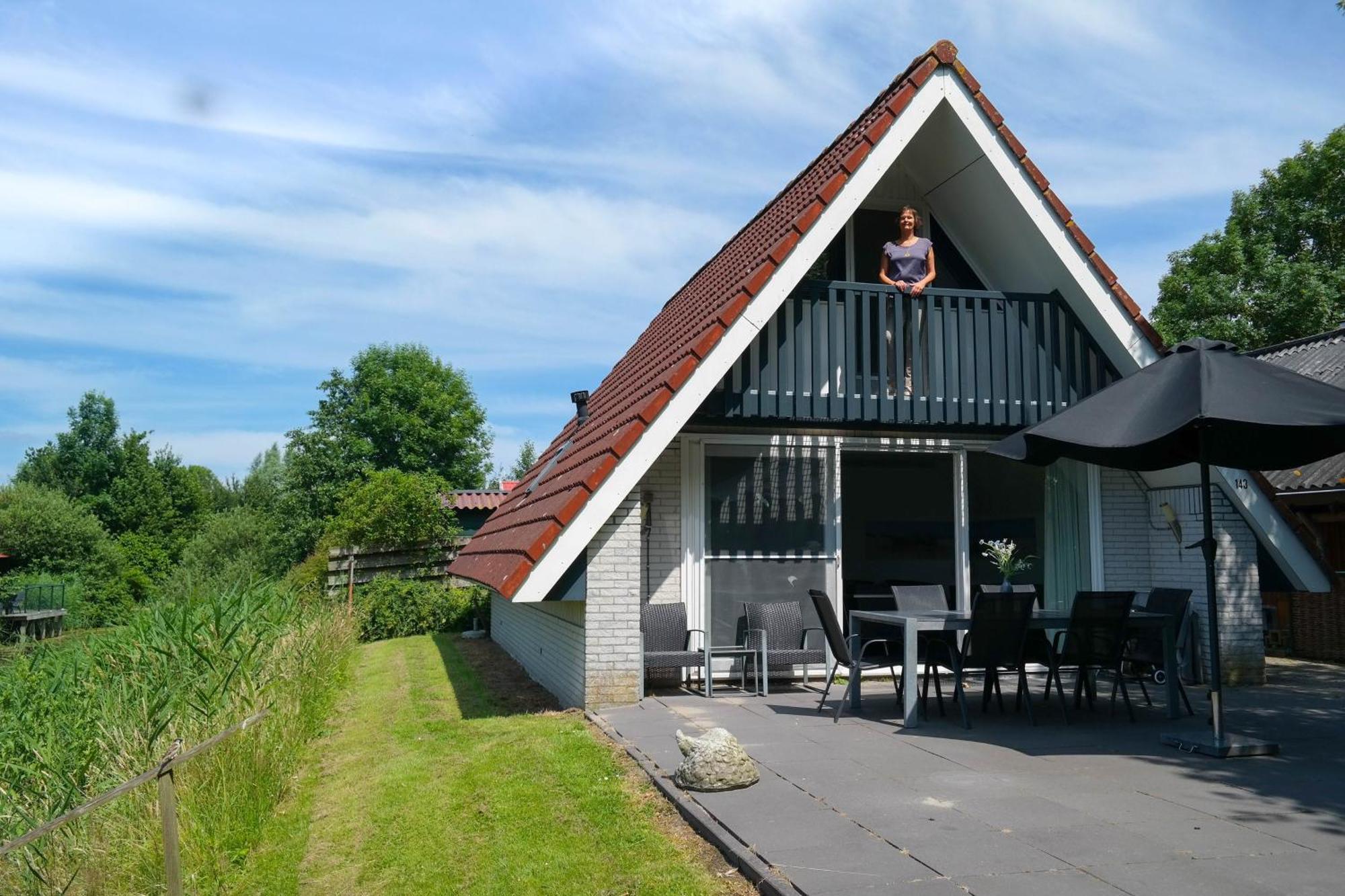 Sonnenhaus 6 Pers House With Sunny Terrace At A Typical Dutch Canal & By Lauwersmeer Lake. Anjum Kültér fotó